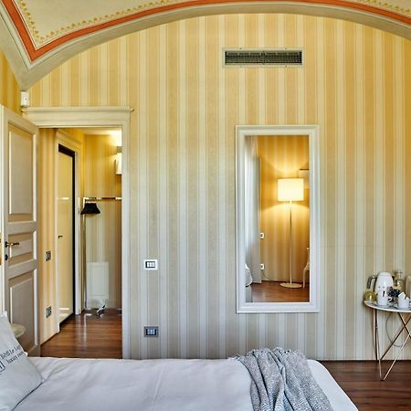 B&B Le Logge Luxury Rooms Siena Exterior foto